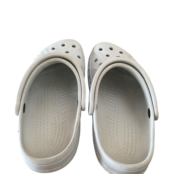 Crocs Light Blue Baya ClogThese clogs are a variation of the classic Crocs - Picture 6 of 8